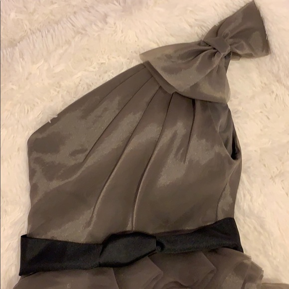 Vera Wang Dress - Picture 4 of 5